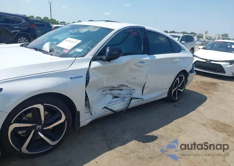 2022 Honda Accord Hybrid Sport z USA, uszkodzony, nr VIN 1HGCV3F21NA011794